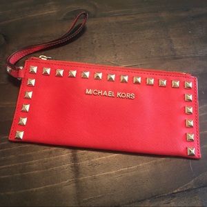 Red Michael Kors wallet - clutch